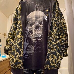 just here to buy cool clothes